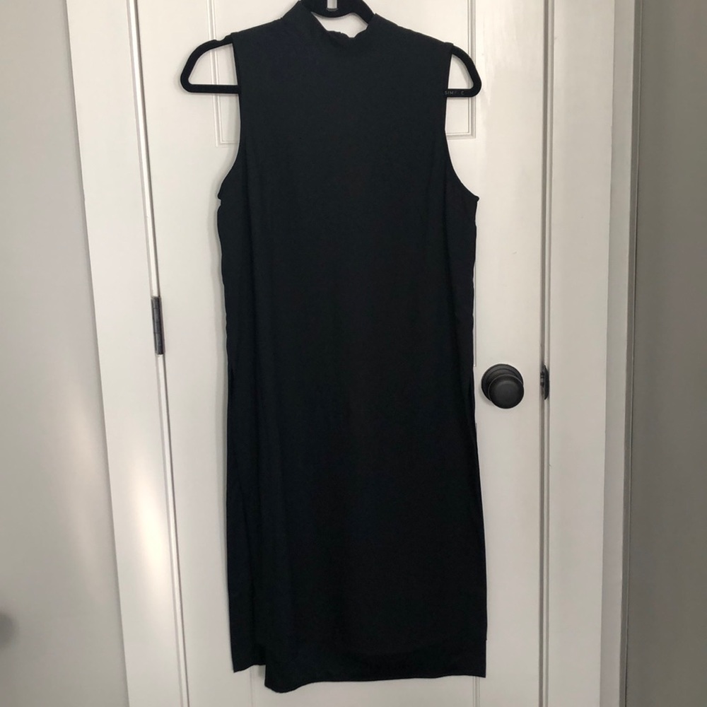 Black tunic with side slits